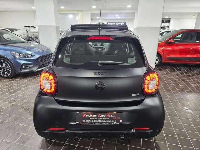 smart forFour BRABUS EXCLUSIVE JBL 0.9 BENZ 109CV TWINAMIC