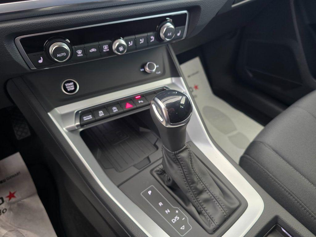 Audi Q3 Sportback 35 2.0 tdi S line edition s-tronic