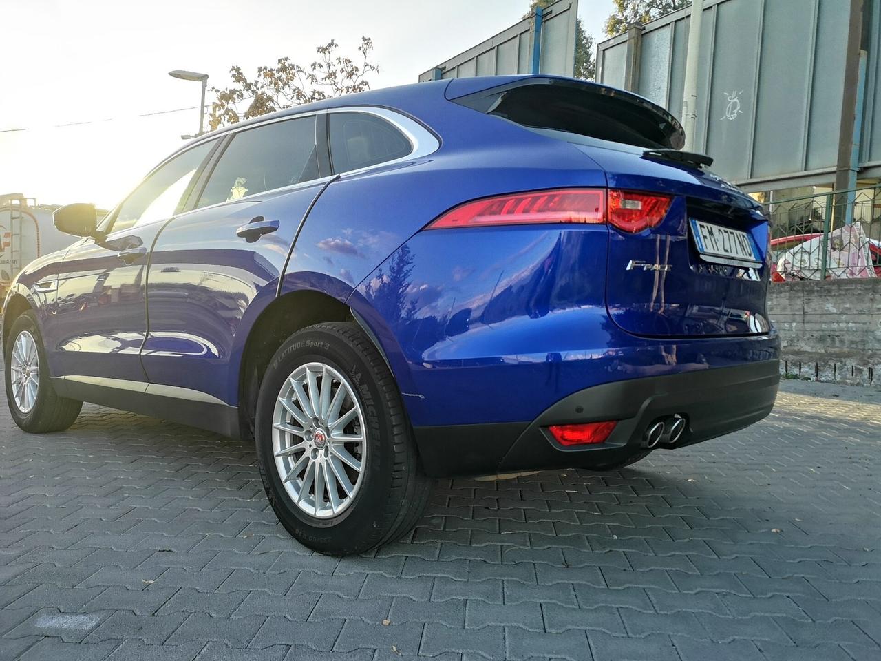Jaguar F-Pace 2.0 D 163 CV Portfolio