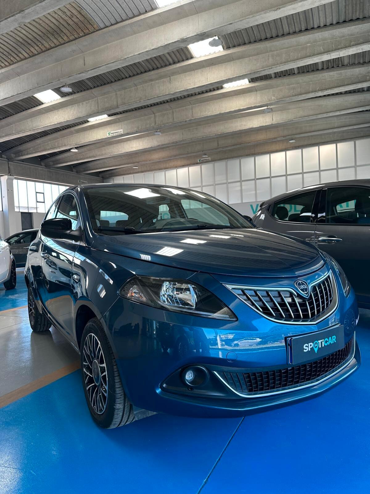 Lancia Ypsilon Hybrid Platino 2024 FULL TELECAMERA