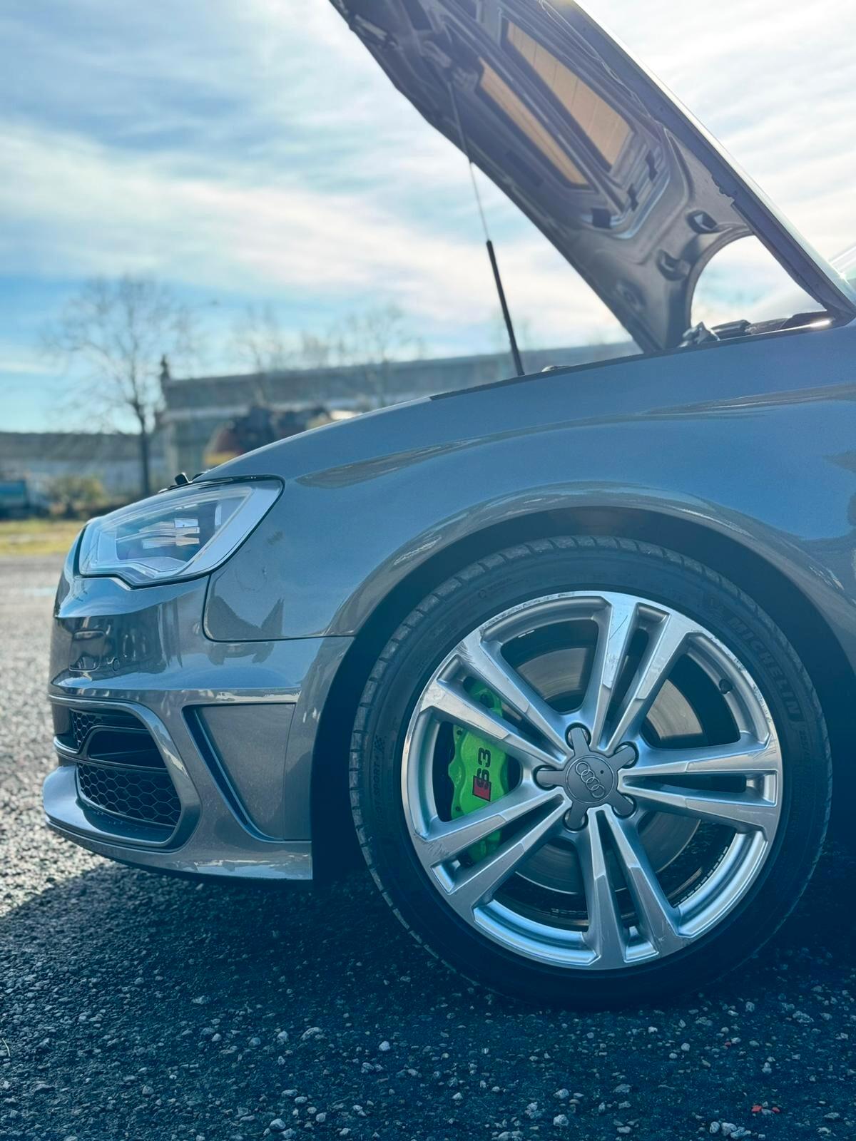Audi S3 SPB 2.0 TFSI quattro S tronic