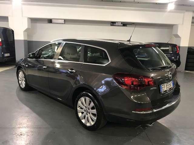 Opel Astra Sports Tourer 2.0 cdti Cosmo 165cv