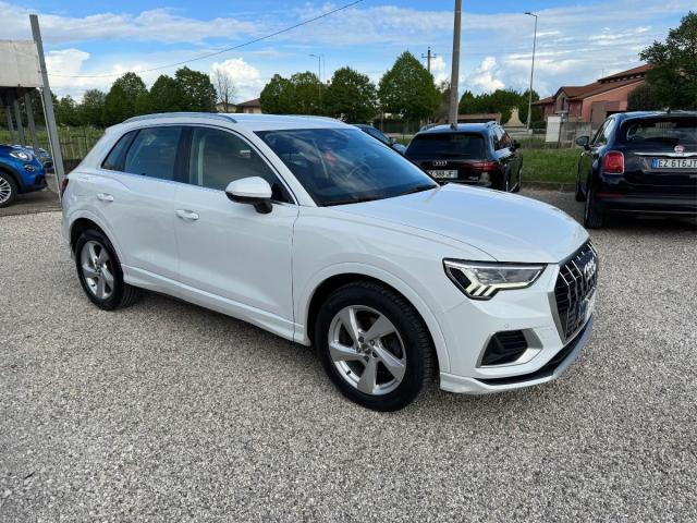 AUDI - Q3 - 35 TDI quattro S tronic S-LINE