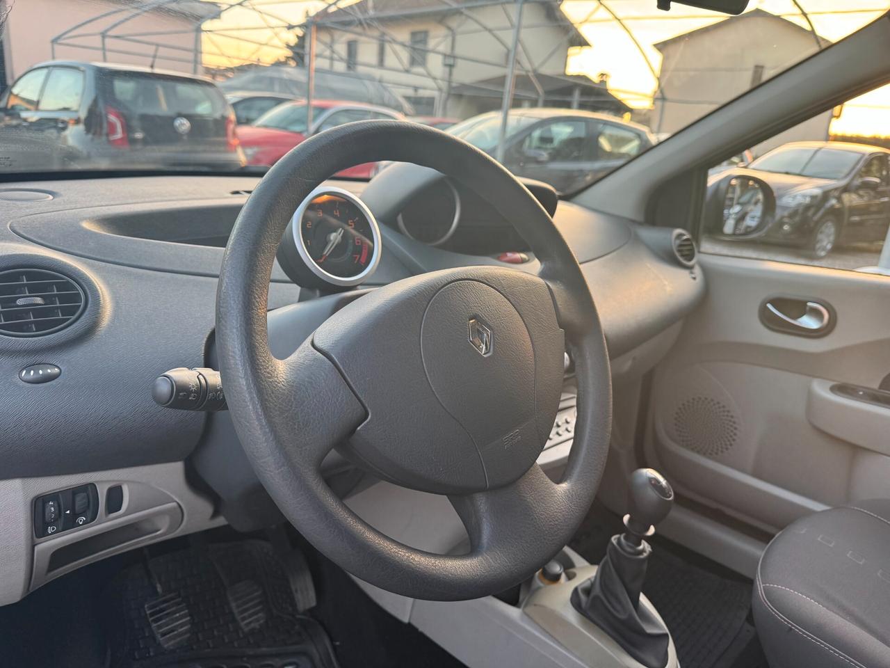 Renault Twingo 1.2 16V Confort