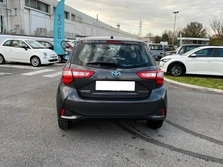 Toyota Yaris 1.5 Hybrid 5 porte Business
