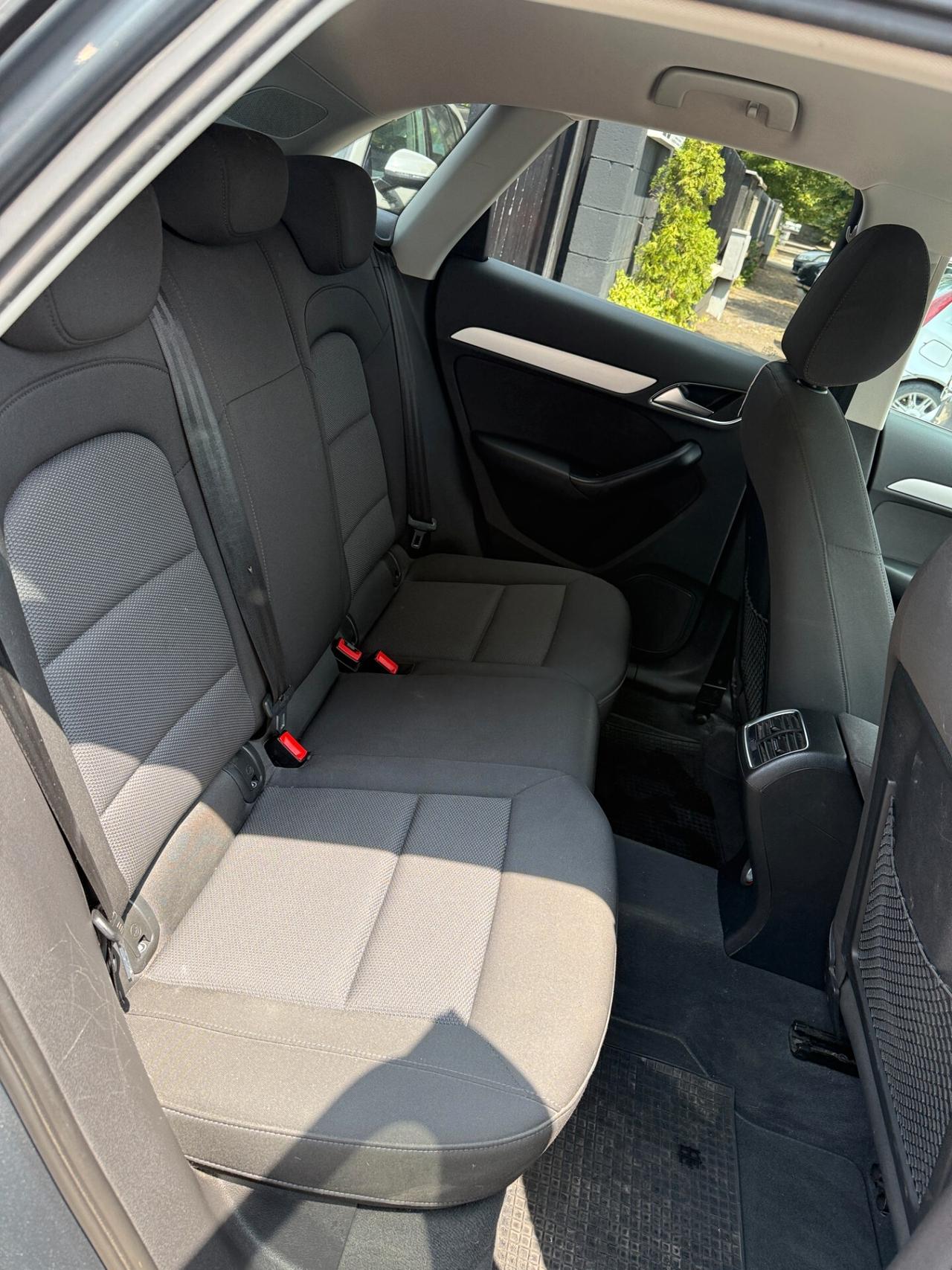 Audi Q3 2.0 TDI 150 CV quattro S tronic Sport