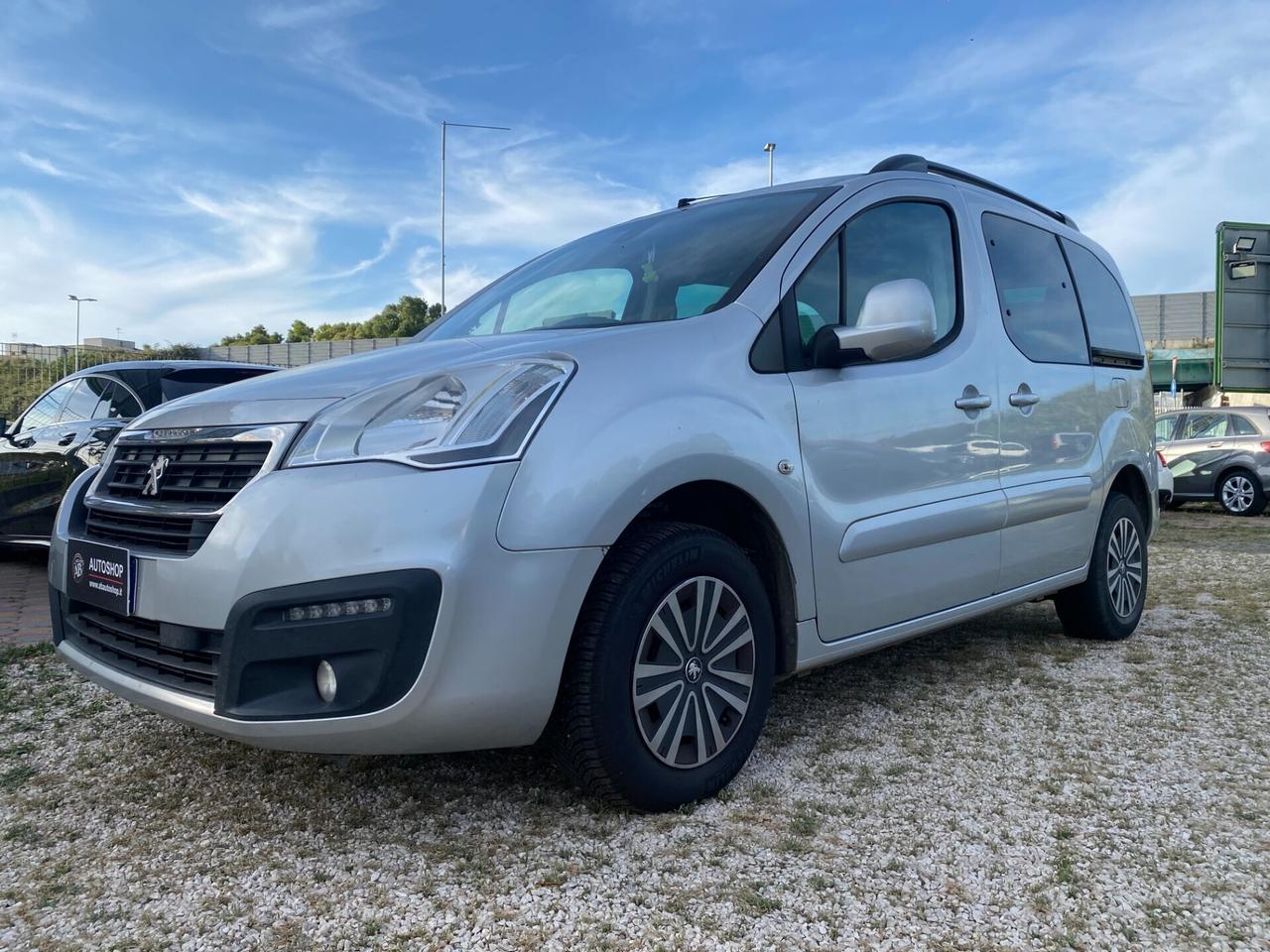 PEUGEOT - Partner - BlueHDi 120 - UNIPRO. - FINANZ