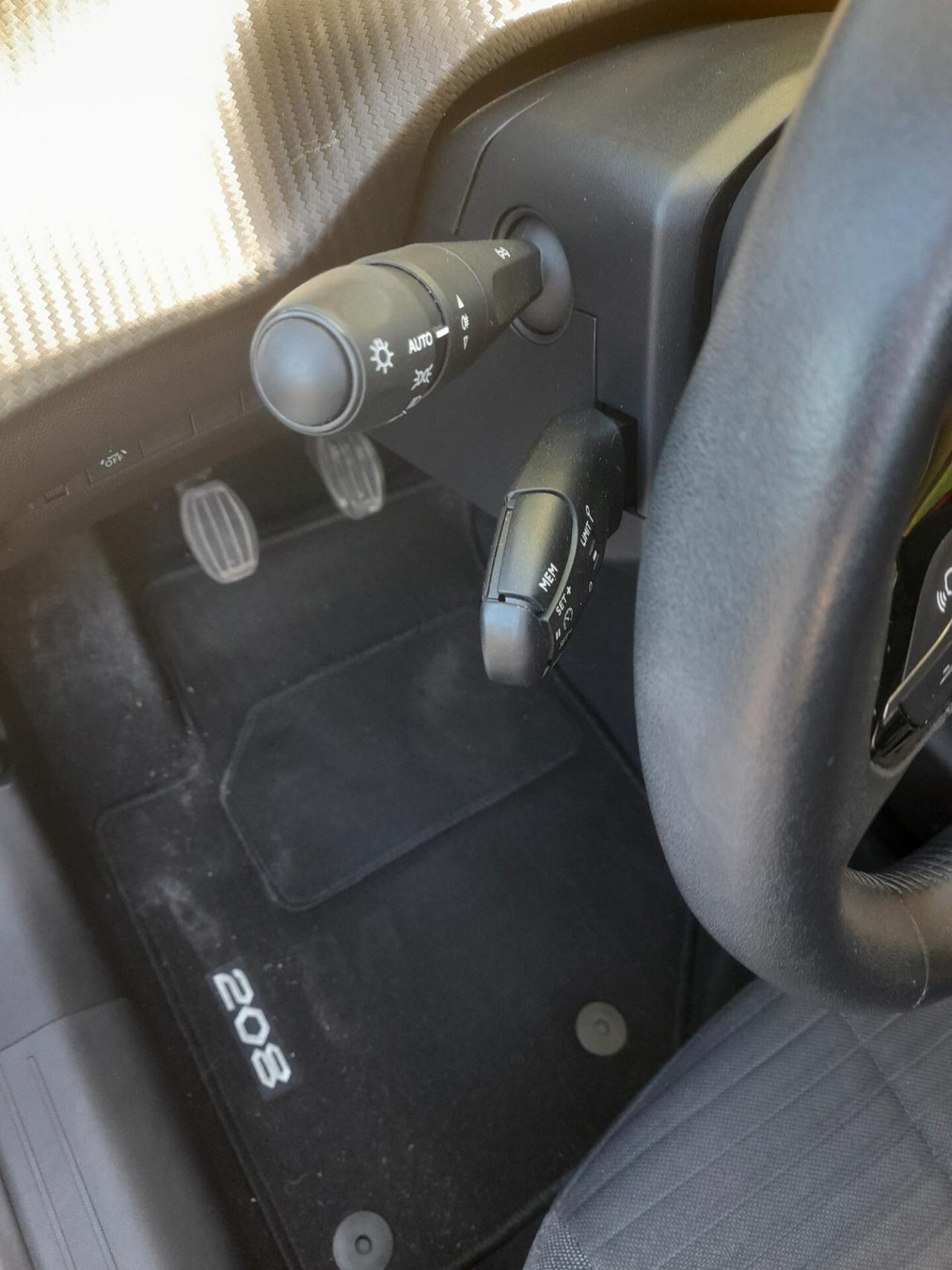 Peugeot 208 PureTech 5 porte