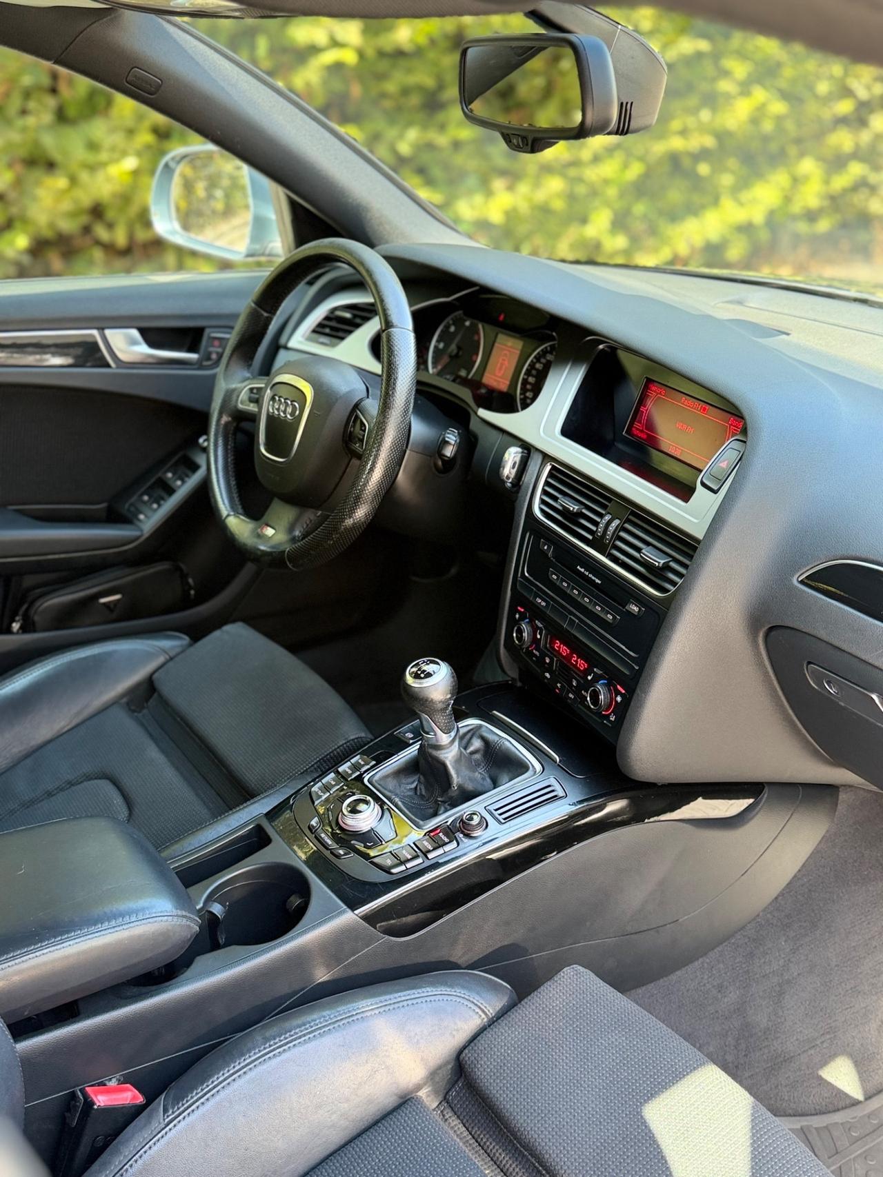 Audi A4 s-Line 2.0 TDI 143CV EURO 5 ok neopatentati