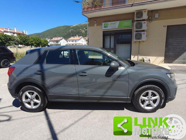 AUDI Q2 business s tronic