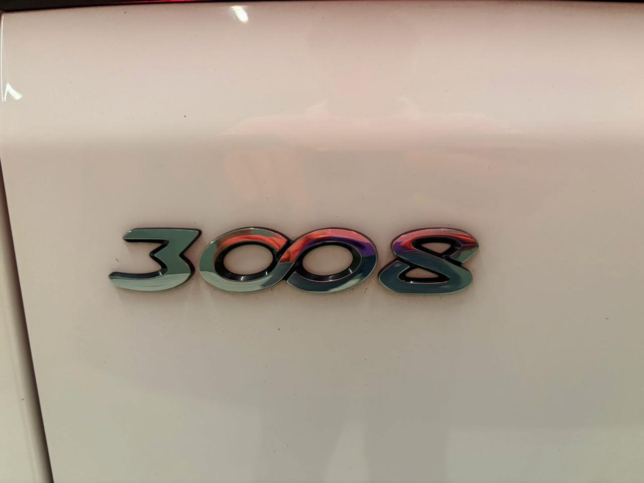 Peugeot 3008 BlueHDi 130 S&S EAT8 Allure
