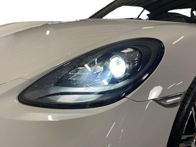 Porsche 718 2.0 Cayman