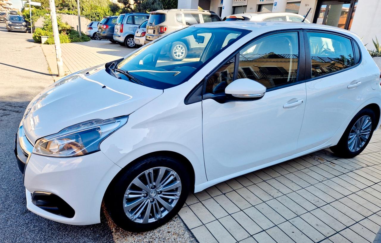 Peugeot 208 BlueHDi 75 5 porte Allure NEOPATENTATI OK