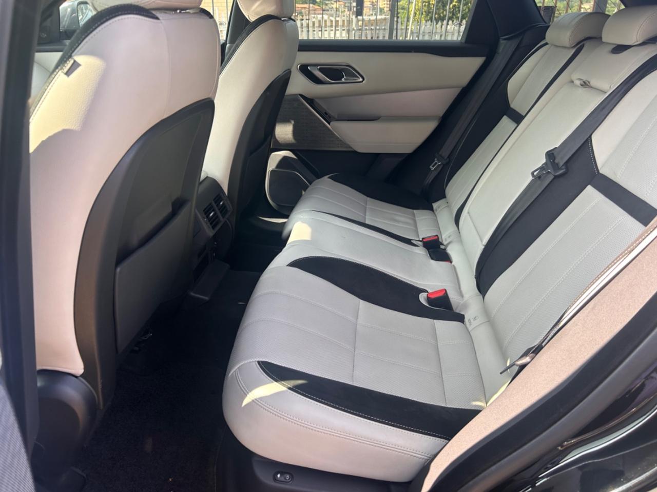 Land Rover Range Rover Velar Range Rover Velar 2.0D I4 240 CV R-Dynamic SE