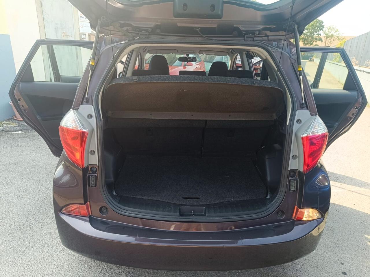 Toyota Verso-S 1.4D MT Active
