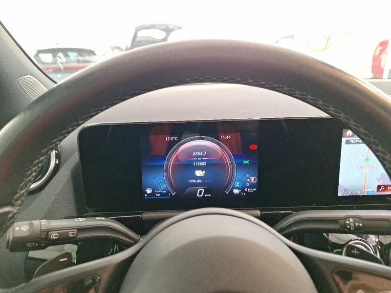 MERCEDES-BENZ GLA 250 AUTOMATIC EQ-POWER BUS EXTRA CROSSOVER