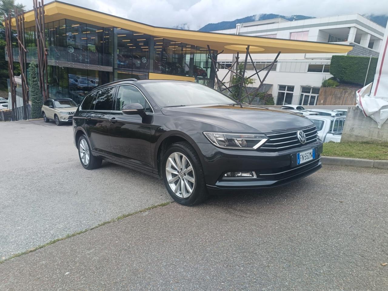 Volkswagen Passat Variant 1.6 TDI SCR DSG Business BMT
