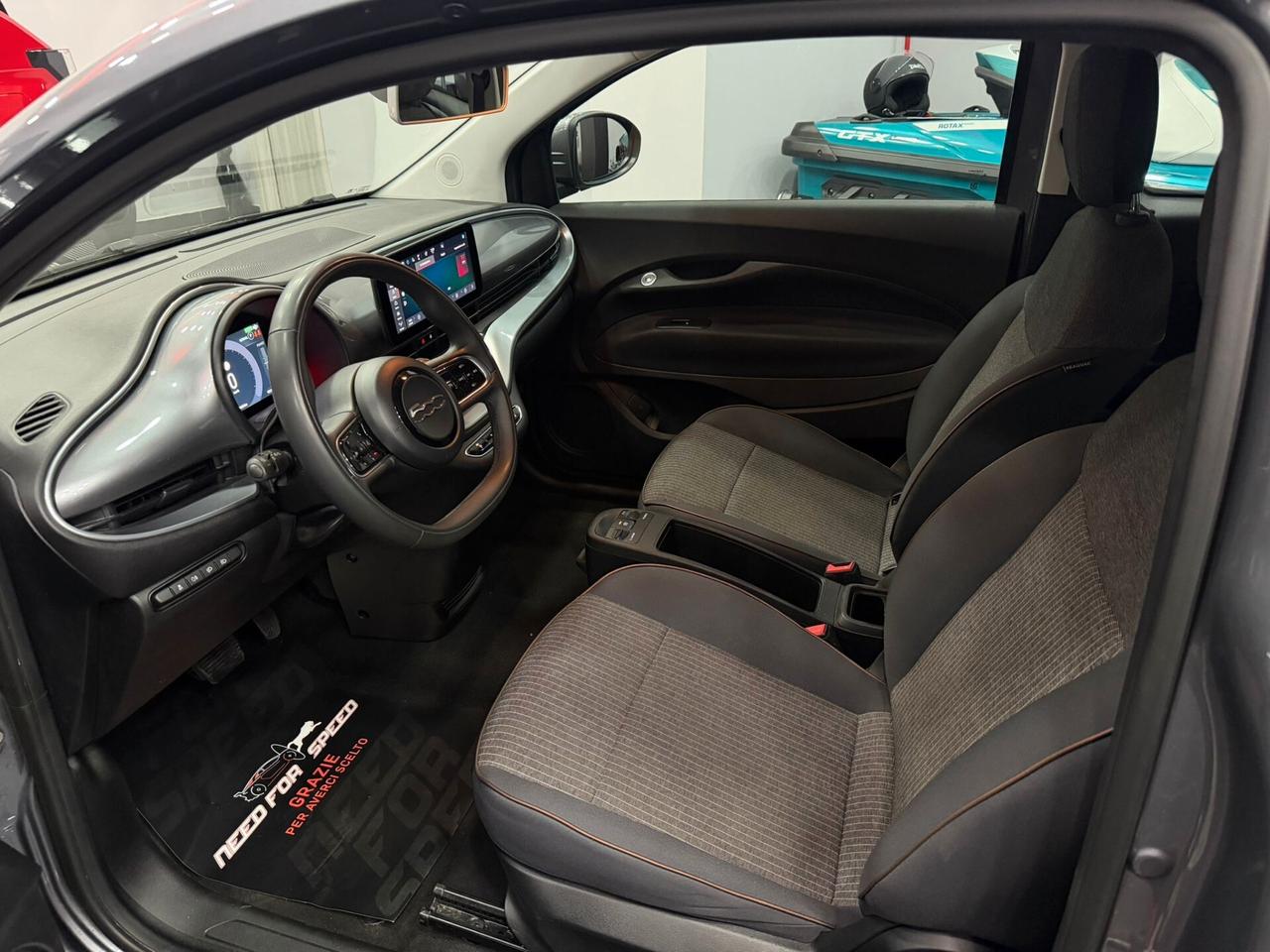 Fiat 500 500e Berlina 42 kWh Passion