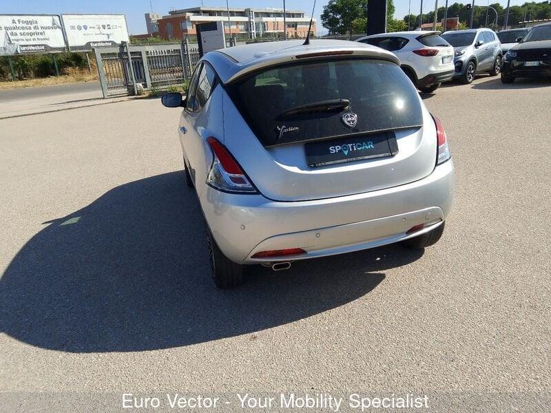 Lancia Ypsilon 1.2 69 CV 5 porte GPL Ecochic Gold