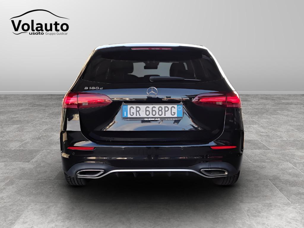 Mercedes-Benz Classe B - W247 2023 - B 180 AMG Line Advanced Plus auto