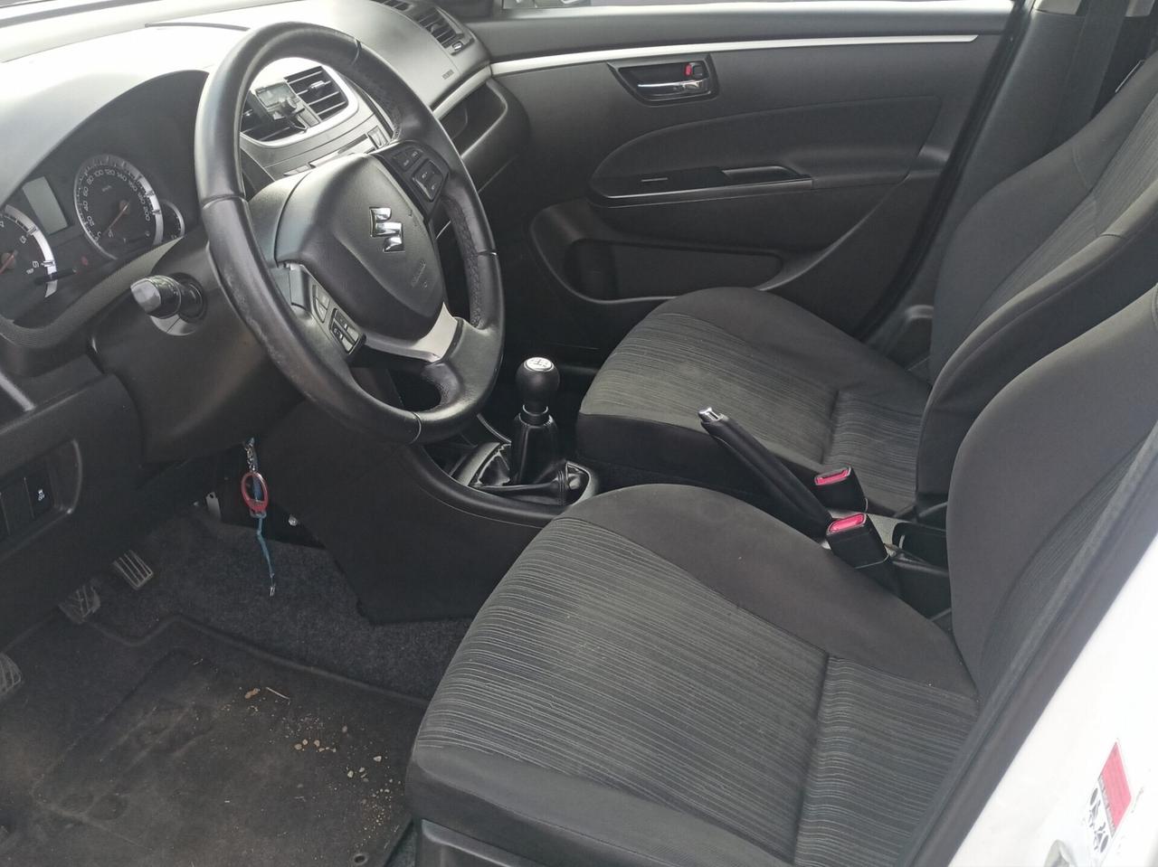 Suzuki Swift 1.3 DDiS 5 porte B-Top Bi-Color