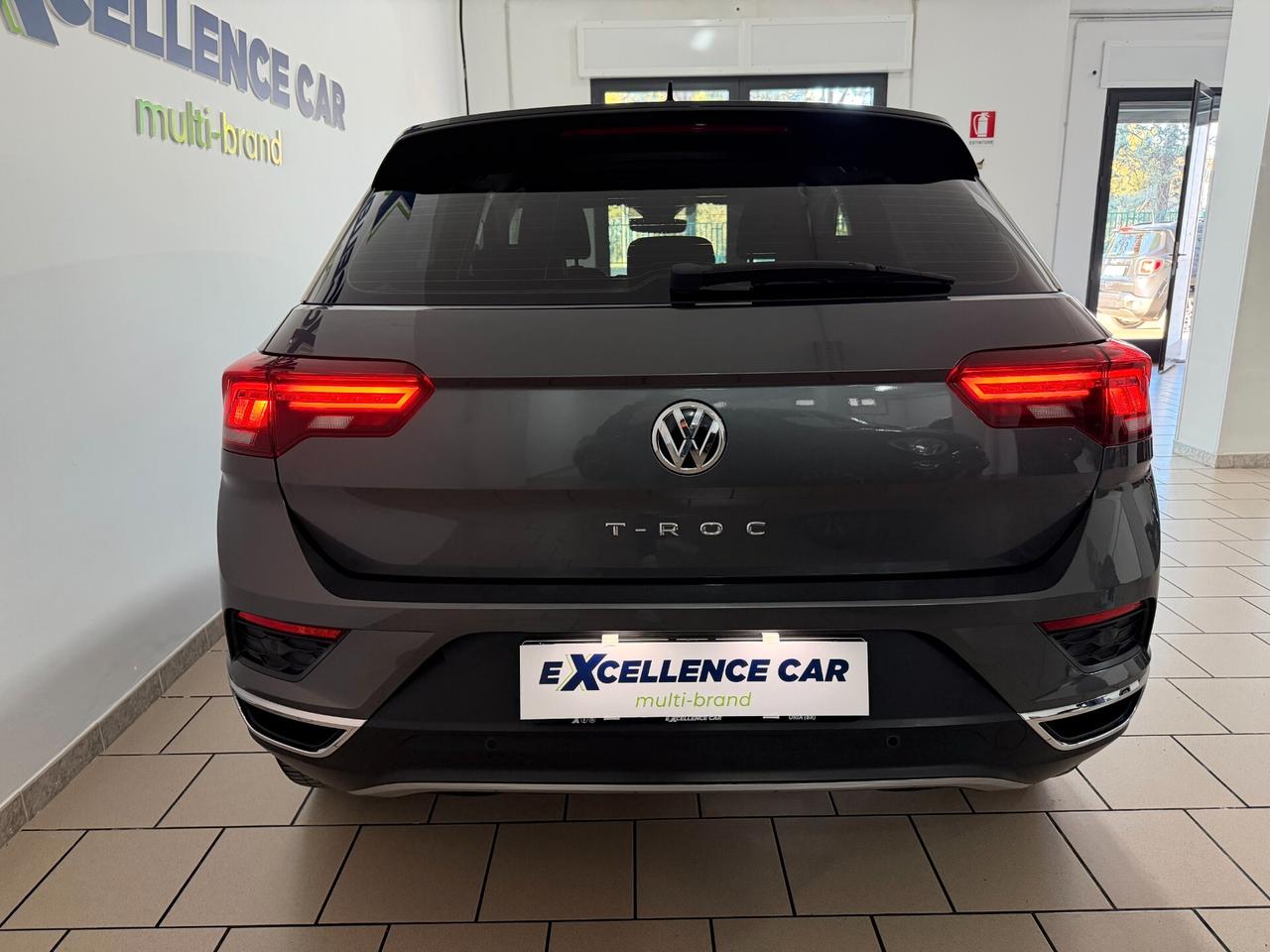 Volkswagen T-Roc 1.6 TDI 116CV SCR R-LINE 17" LED/CAMERA/NAVI