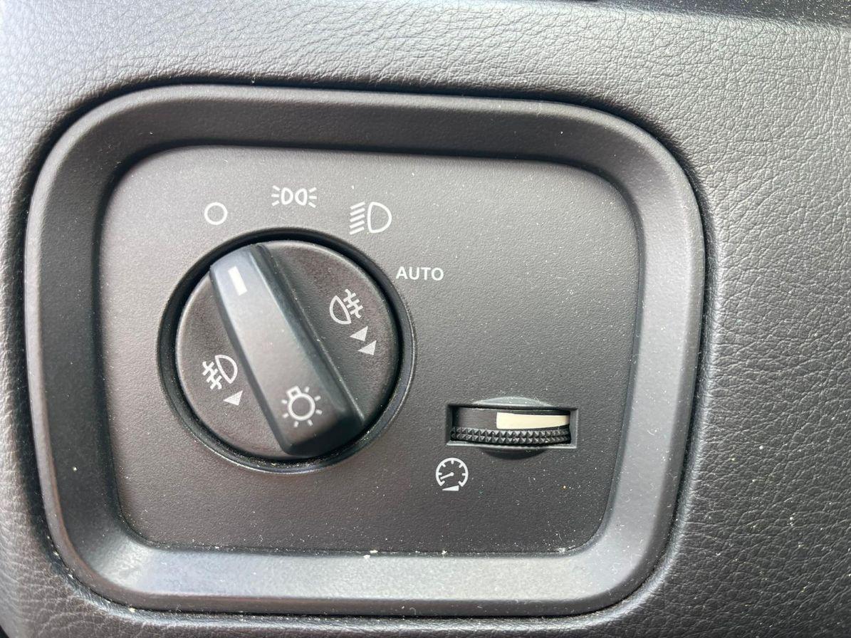 Land Rover Range Rover Sport 2.7 tdV6 HSE auto LEGGI