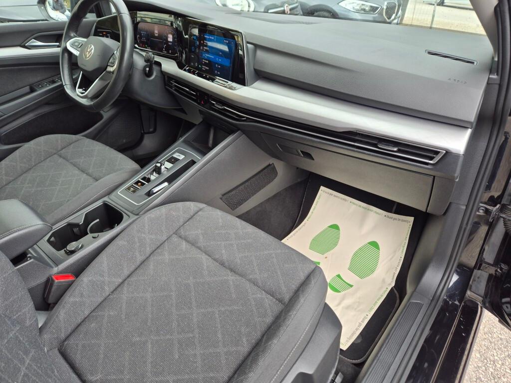 Volkswagen Golf 8 1.0 110CV eTSI EVO DSG Life