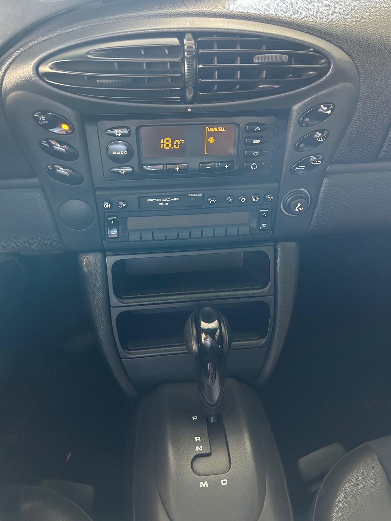 Porsche Boxster 2.5i 24V cat