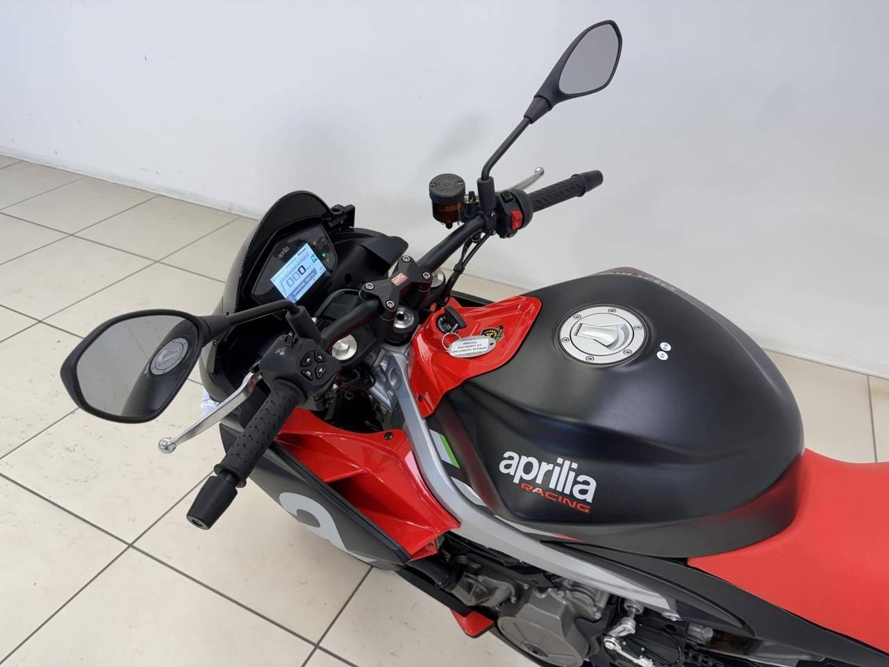 APRILIA Tuono 660
