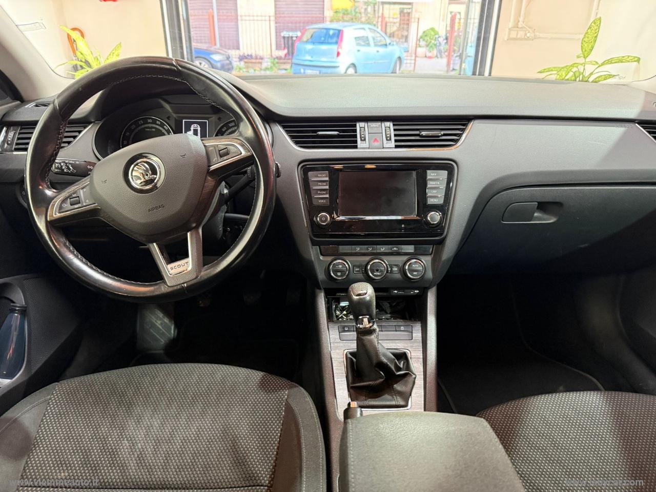 SKODA Octavia 2.0 TDI CR 150CV 4x4 Wagon Scout