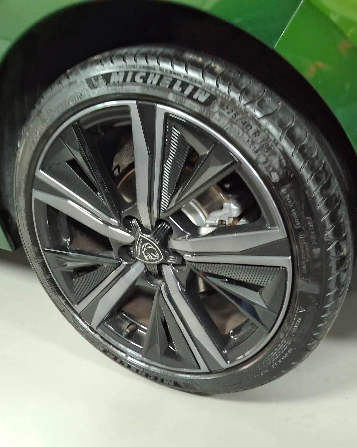 Peugeot 308 BlueHDi 130 S&S EAT8 GT