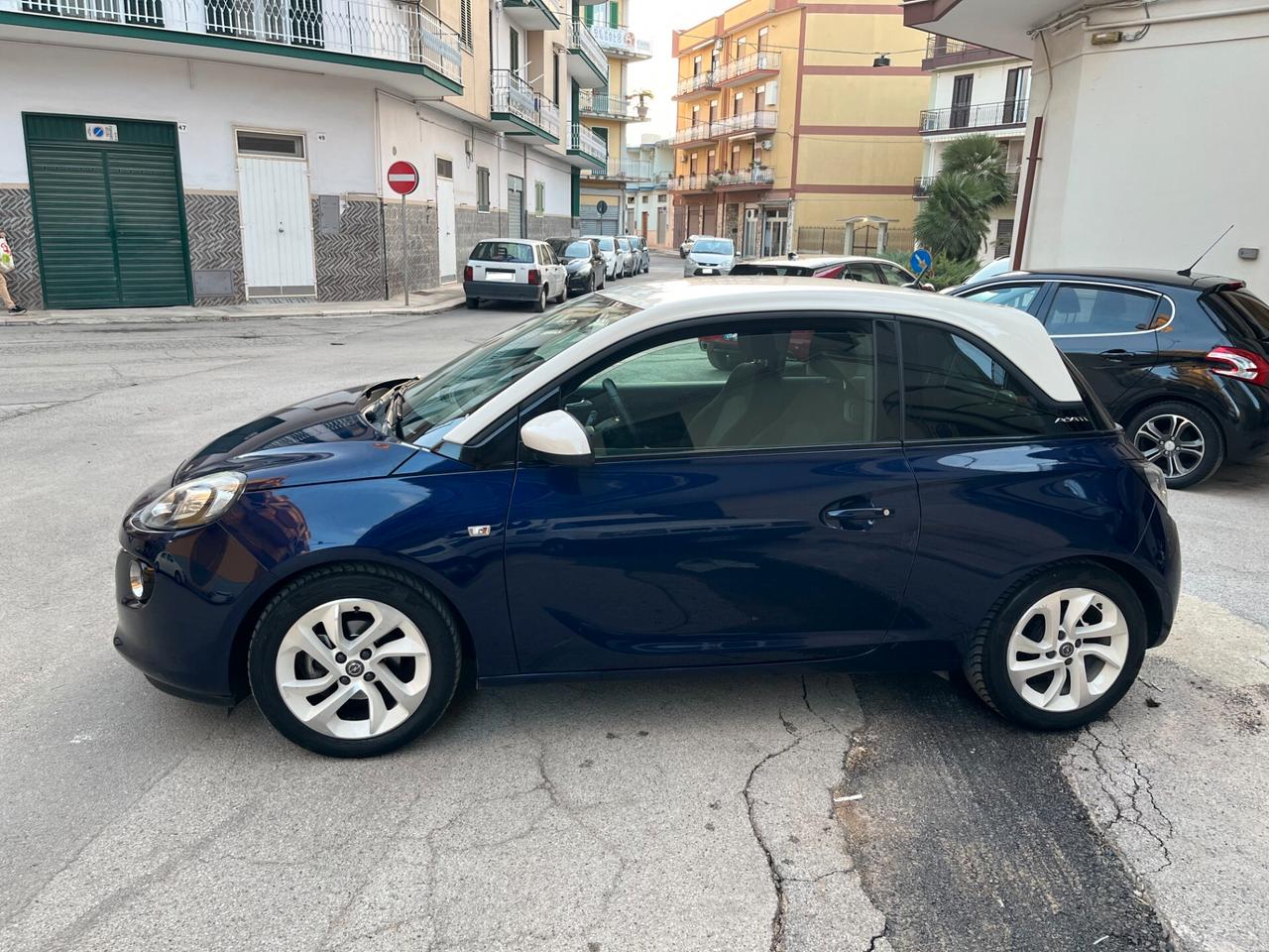 Opel Adam 1.2 70 CV Jam
