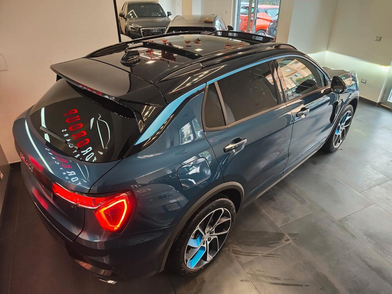 Lynk&co 01 PHEV Tetto Apribile