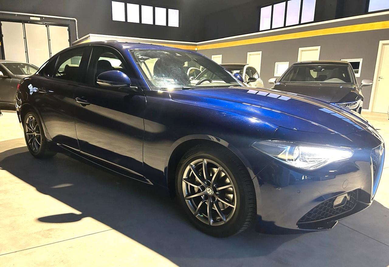 Alfa Romeo Giulia 2.2 Turbodiesel 160 CV AT8 Super X OPERATORI DEL SETTORE