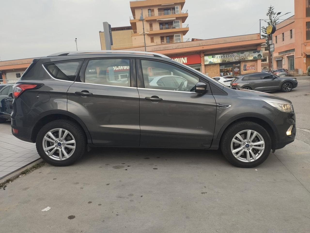 Ford Kuga 2.0 TDCI 150 CV S&S 4WD Powershift Business
