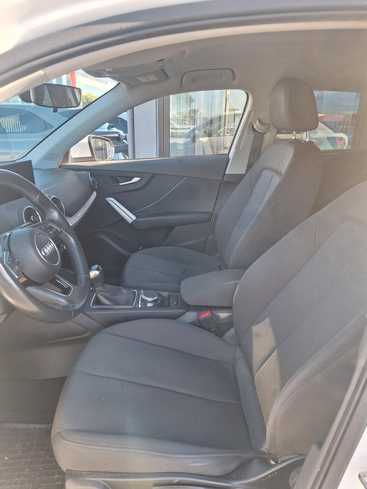 Audi Q2 30 TFSI Business
