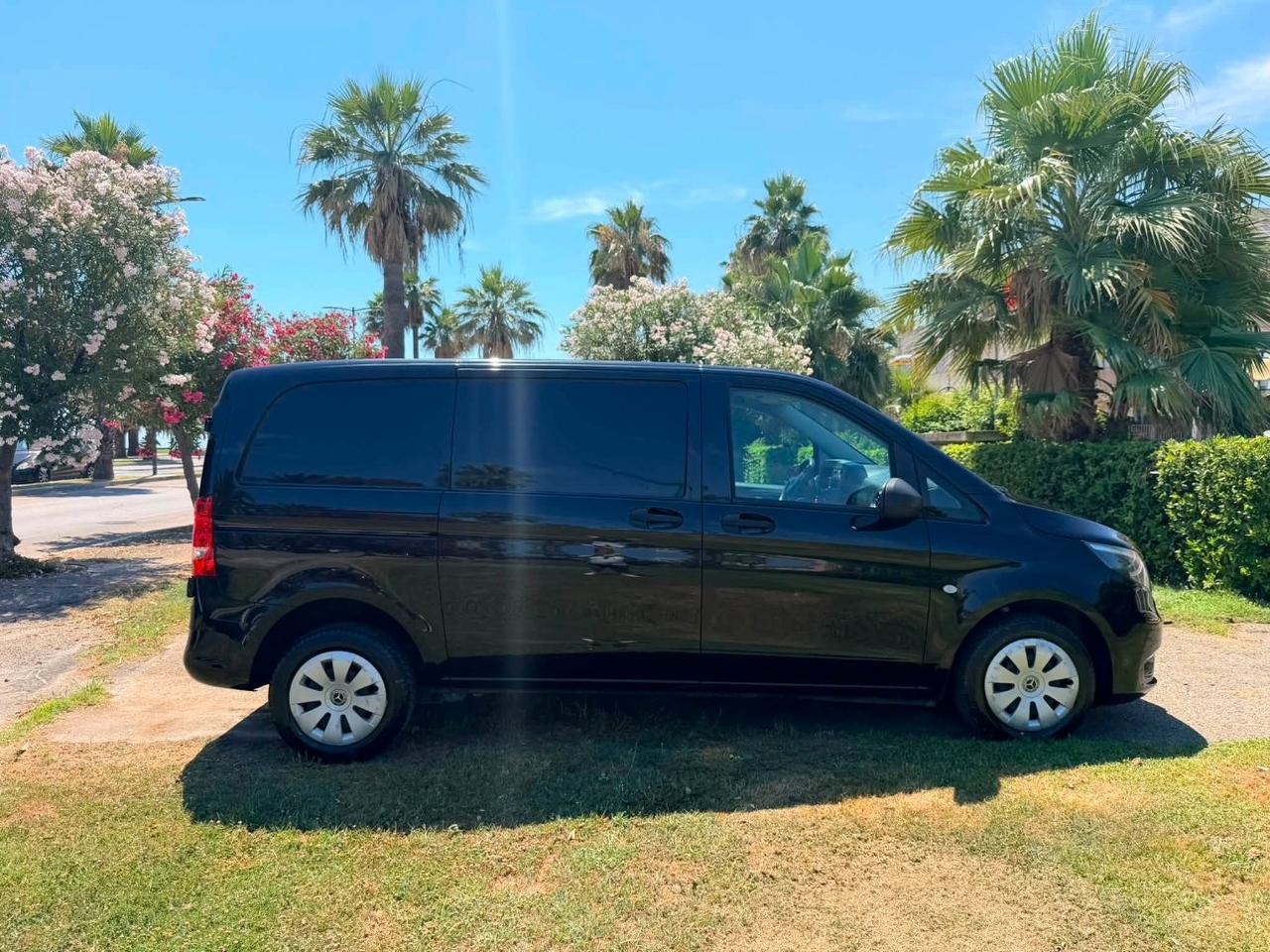 MERCEDES Vito 110 cdi compact fwd my20