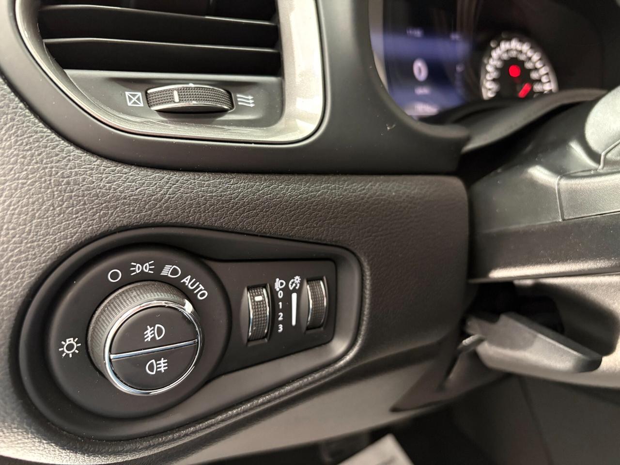 Jeep Renegade 1.3 T4 150cv DDCT Automatica Limited Full LED