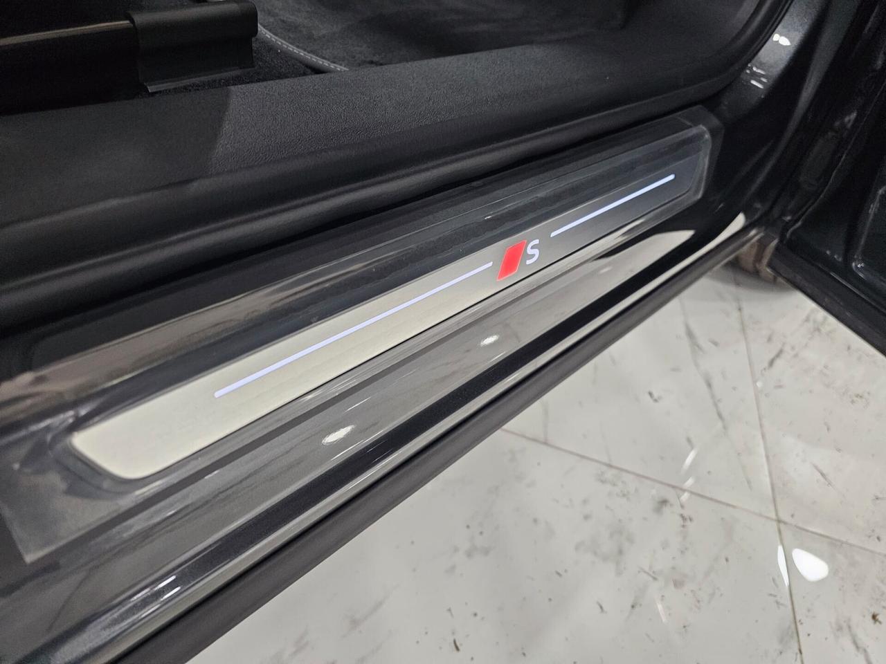 Nuova AUDI Q5 Sportback S line edition TDI quattro 150 kW 204CV S tronic Grigio Tambora metallizzato