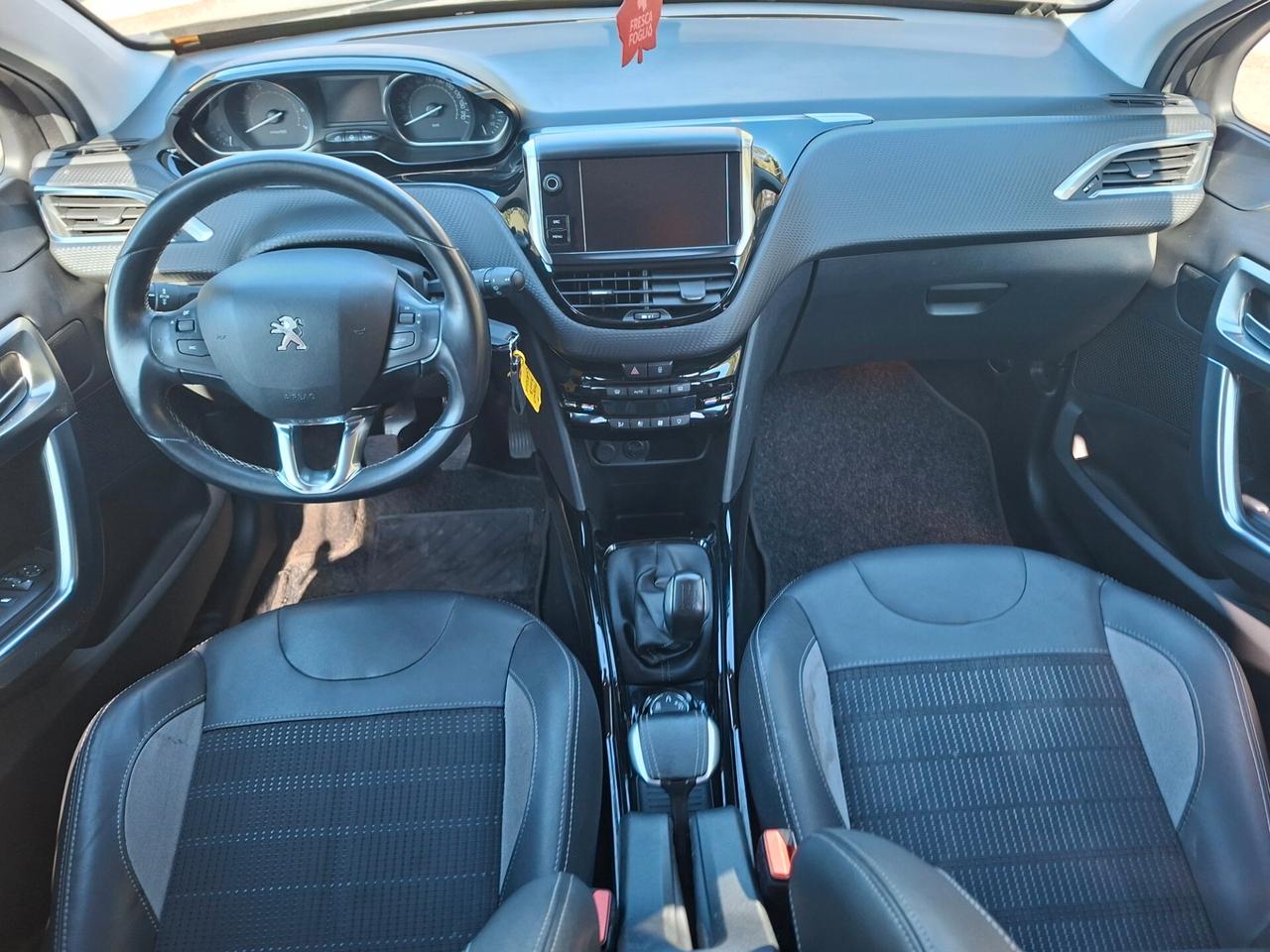 Peugeot 2008 1.2 BENZINA / DA NEOPATENTATI