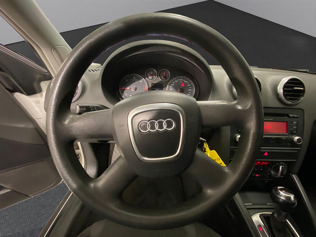 Audi A3 Sportback 1.6 tdi Ambiente s-tronic