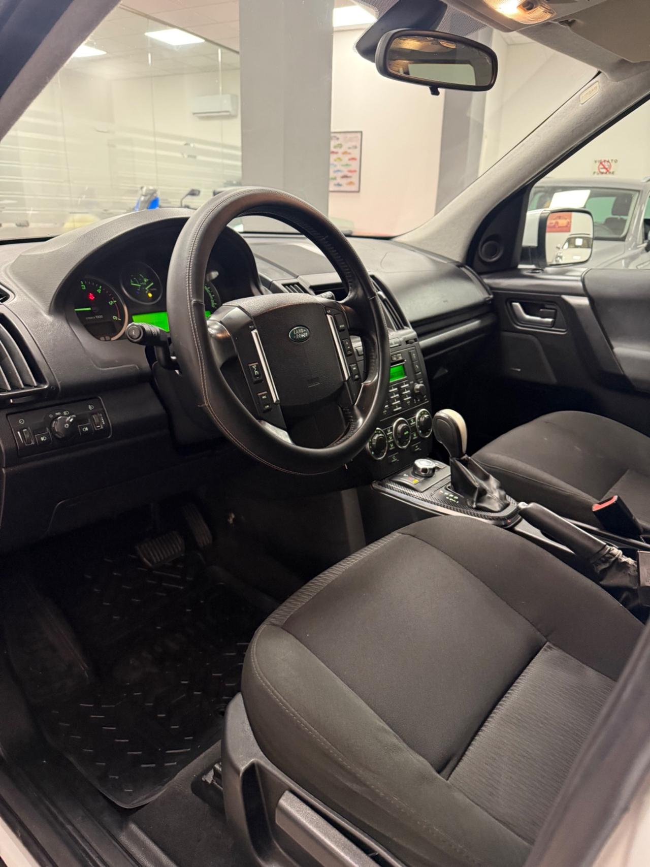 Land Rover Freelander 2.2 TD4 S.W. SE