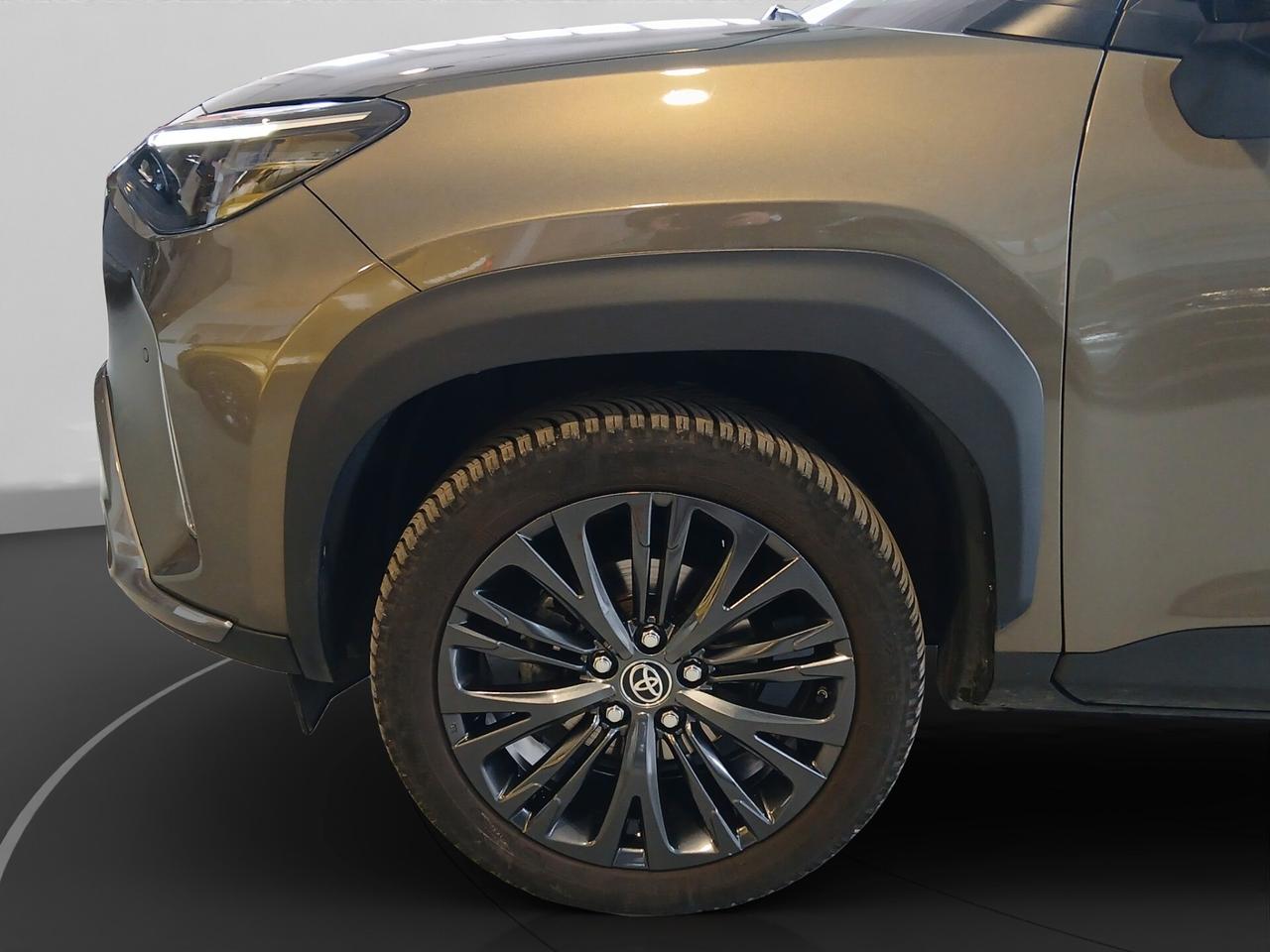 Toyota Yaris Cross 1.5 Hybrid 5p. E-CVT AWD-i Adventure