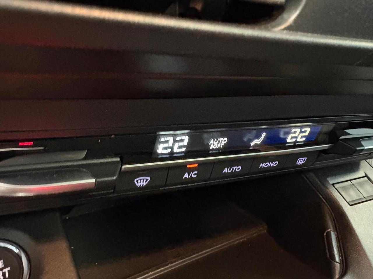 Peugeot Rifter GT motore elettrico 136 CV 50kWh SPOTICAR