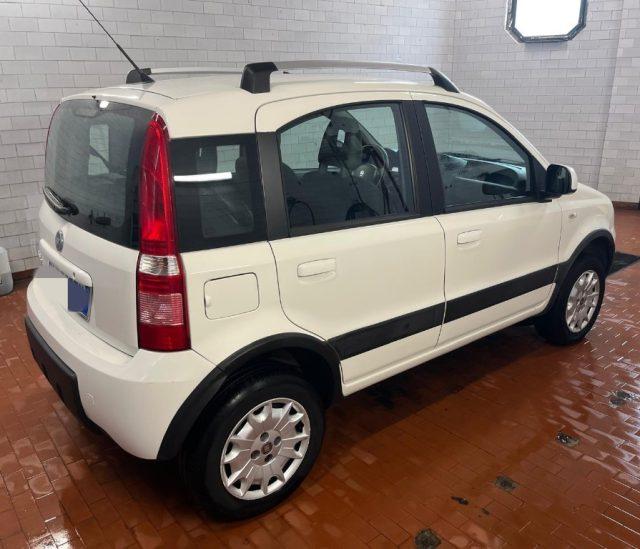 FIAT Panda 1.3 MJT 16V DPF 4x4 Climbing