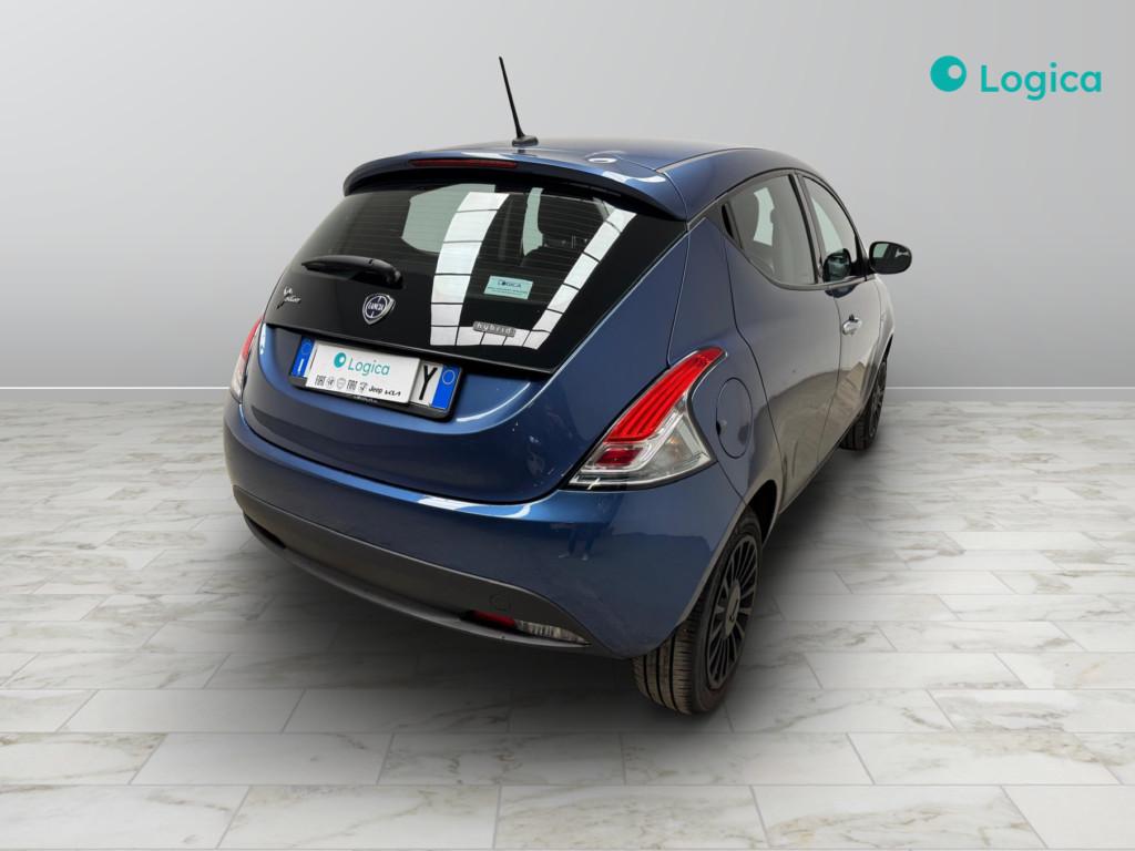 LANCIA Ypsilon III 2021 - Ypsilon 1.0 firefly hybrid Silver s&s 70c