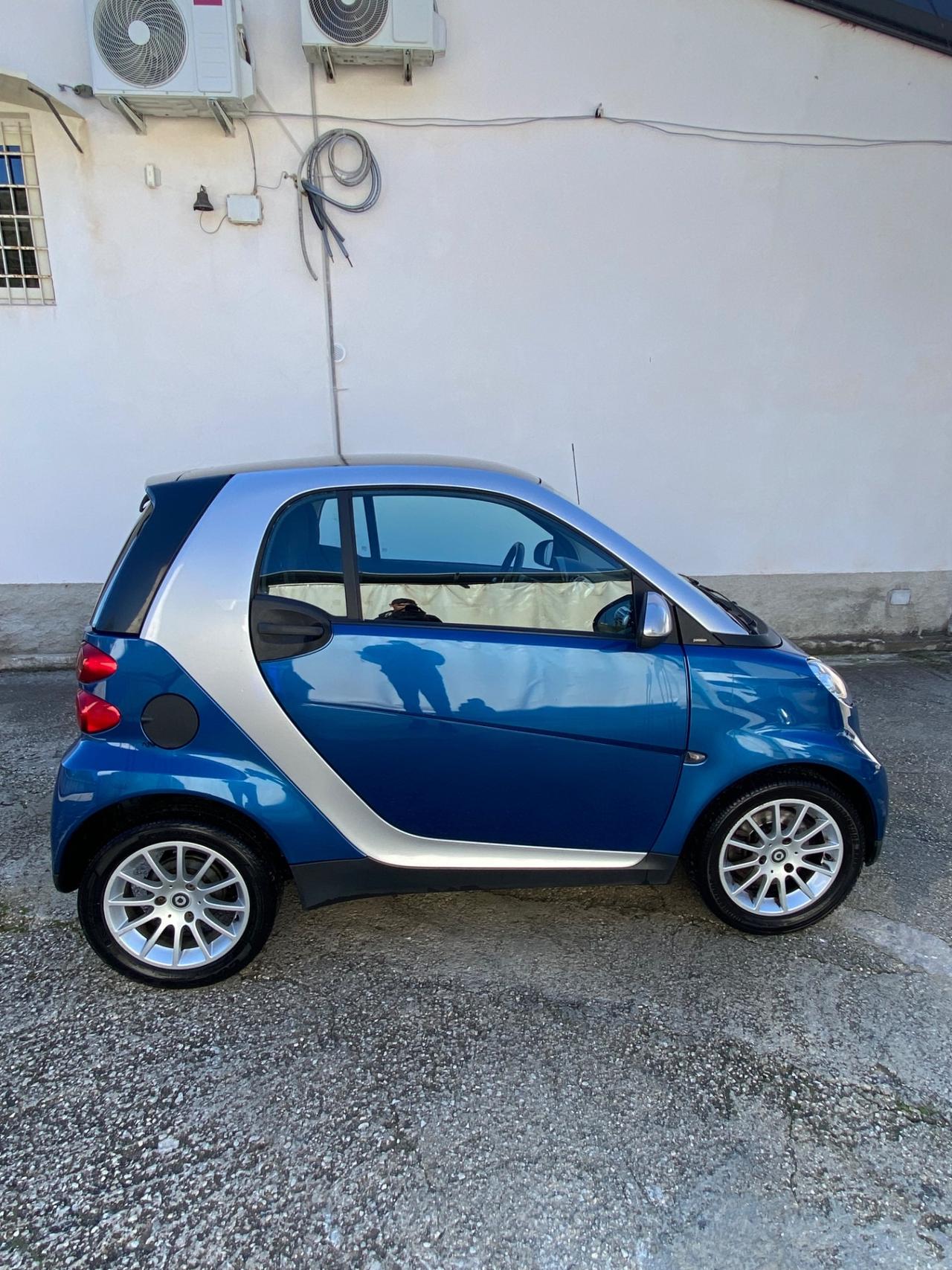 Smart ForTwo 800 33 kW coupé pure cdi