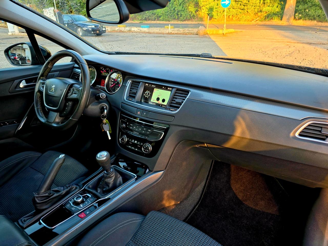 Peugeot 508 2.0 HDi 140CV SW Ciel Allure 2013-E5B Manuale