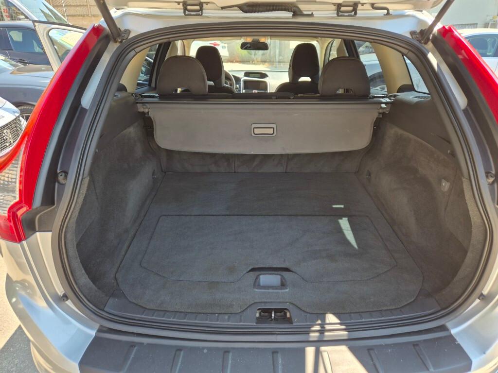 Volvo XC60 D5 AWD 205cv Geartronic Momentum